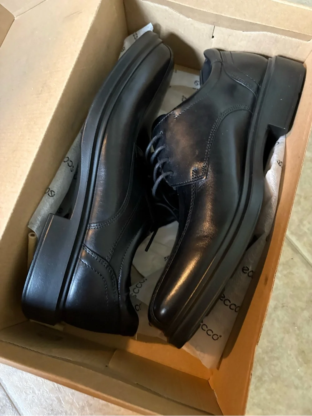 Ecco Black Leather Derby Shoes